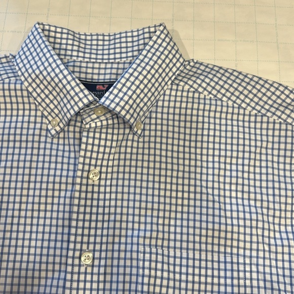 Vineyard Vines Button Down Shirt - Picture 2 of 5